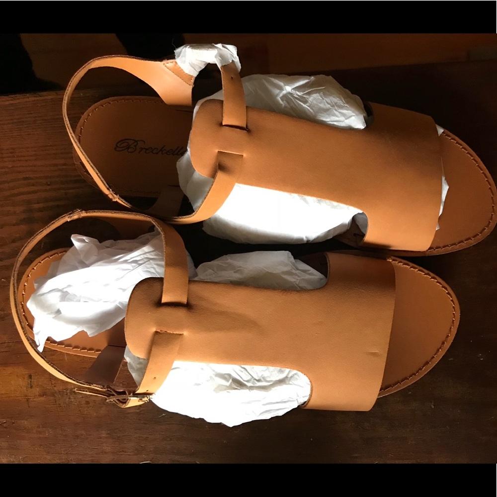 Breckelle brand sandals Brand New